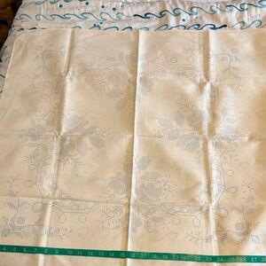 Elegant Cream Floral Tablecloth